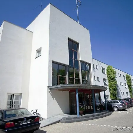 Otel Frederiksdal Sinatur & Konference 3*