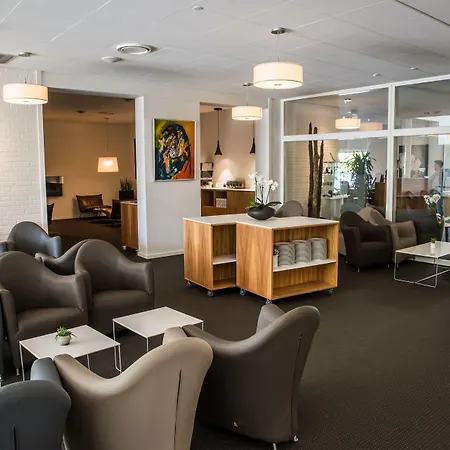 Frederiksdal Sinatur & Konference Hotell 3*
