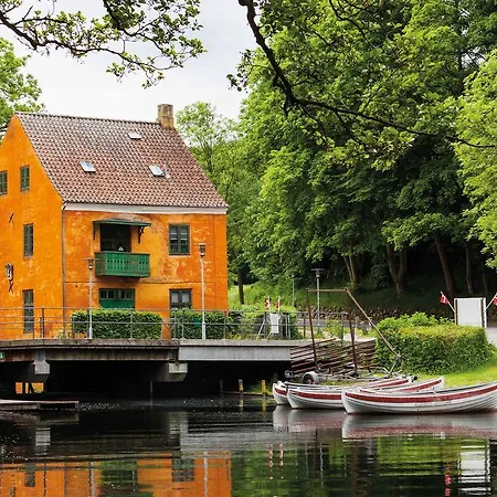 Frederiksdal Sinatur & Konference Hotel 3*